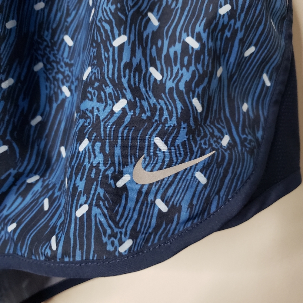 NIKE RUNNING SHORTS - Picture 3 of 7